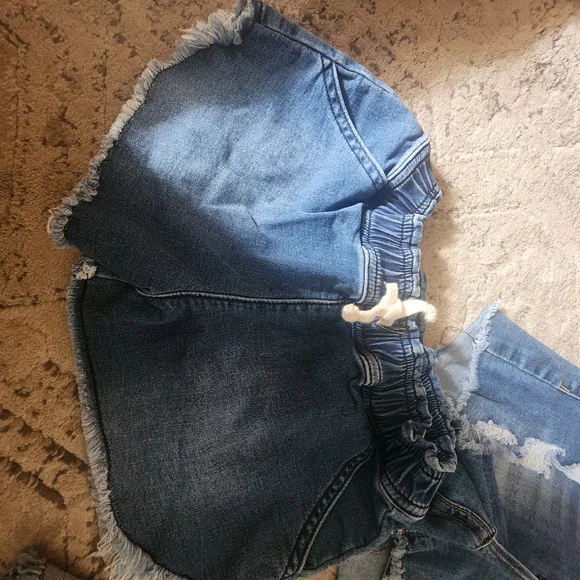 Girls Hudson Shorts - Picture 3 of 7